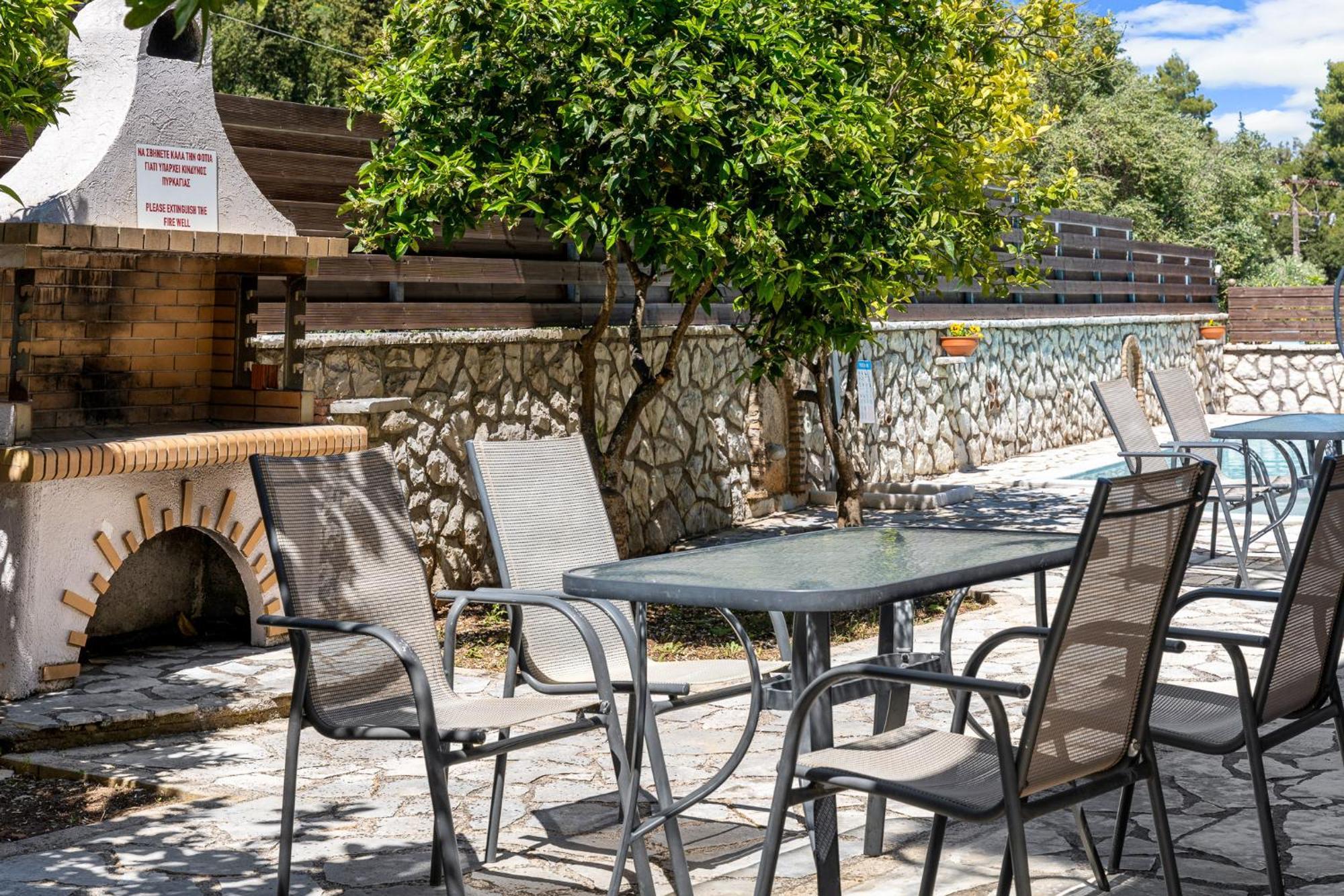 Villa Semipuella Ayios Nikitas Bagian luar foto
